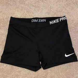 NEVER WORN Woman’s XL Nike Pro Spandex